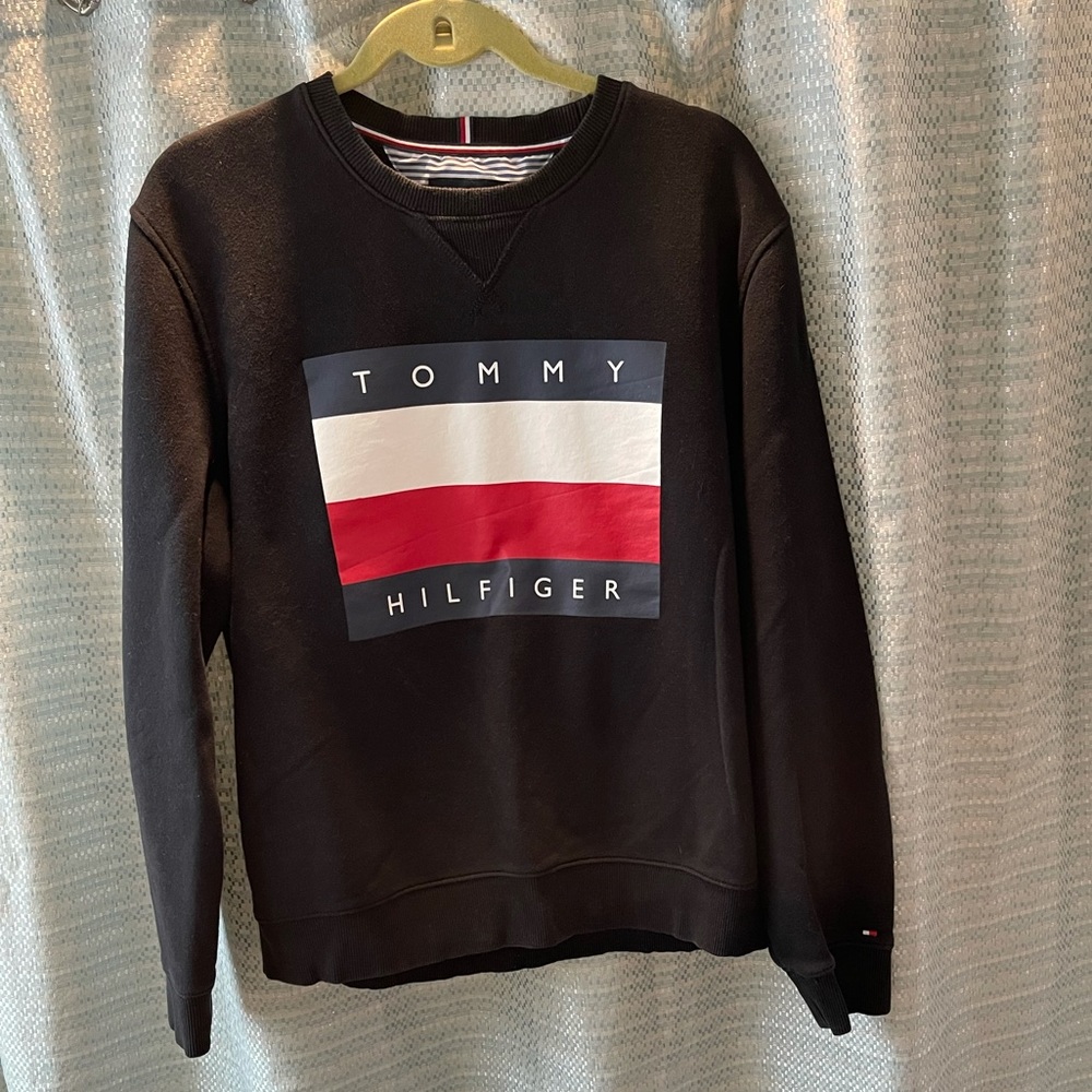 Tommy Hilfiger black sweatshirt.